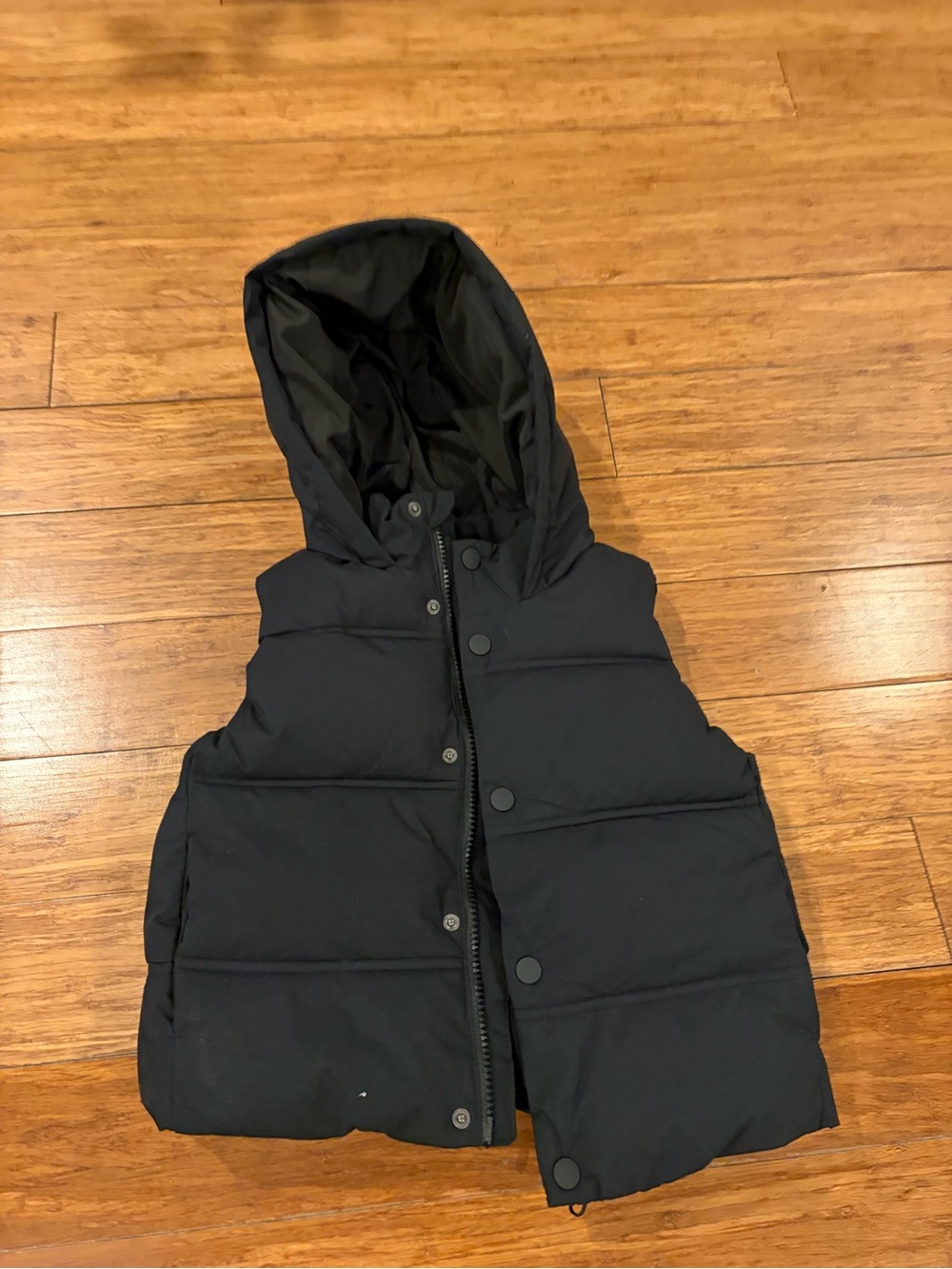 BNWT Kids Black Hooded Puffer Vest